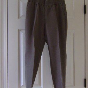 Chico's size 0 Cuffed pants with slash side pockets and two back pockets